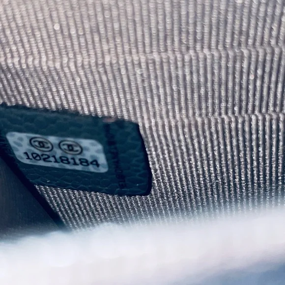 🔥CHANEL Quilted Vegan Leather Chain Crossbody sterling Gray wallet on chain - Picture 11 of 14